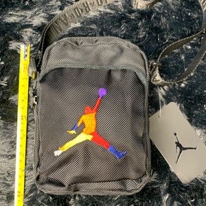 Jordan Shoulder bag